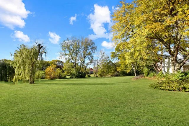 a view of a golf course