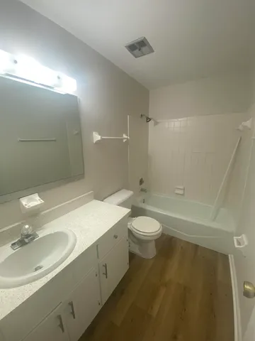 $1,050 | 2220 Claremont Lane, Unit B, Tallahassee, FL 32301