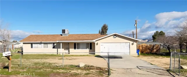 $2,295 | 22854 Eyota Road, Apple Valley, CA 92308