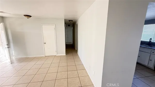 $2,295 | 22854 Eyota Road, Apple Valley, CA 92308