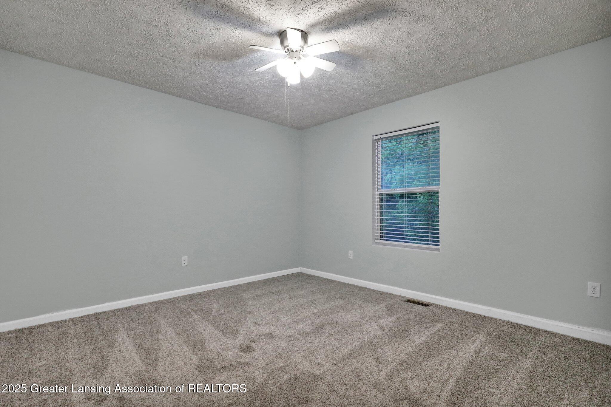 1015 Lake Lansing Road Lansing, MI 48906 - Photo 20 of 27 15-web-or-mls-Open Ended Media-4