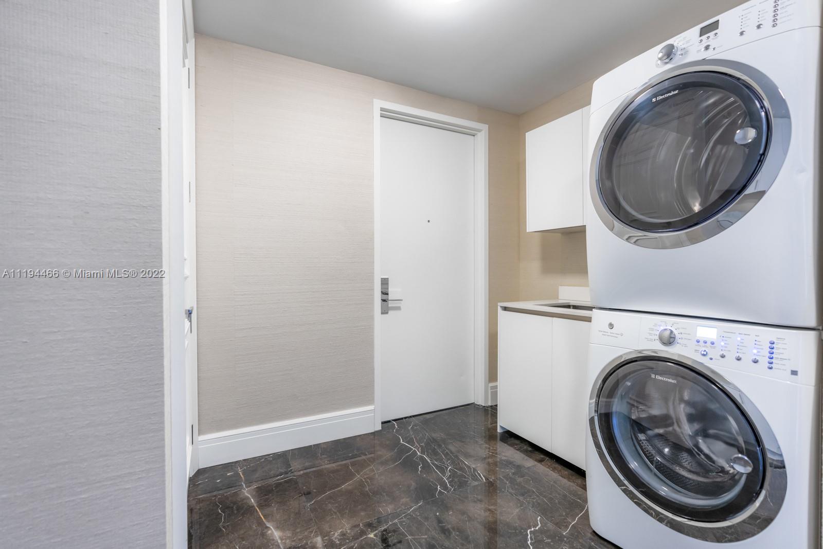 10201 Collins Avenue, Unit 1701 Bal Harbour, FL 33154 - Photo 26 of 44 Gallery Image 26