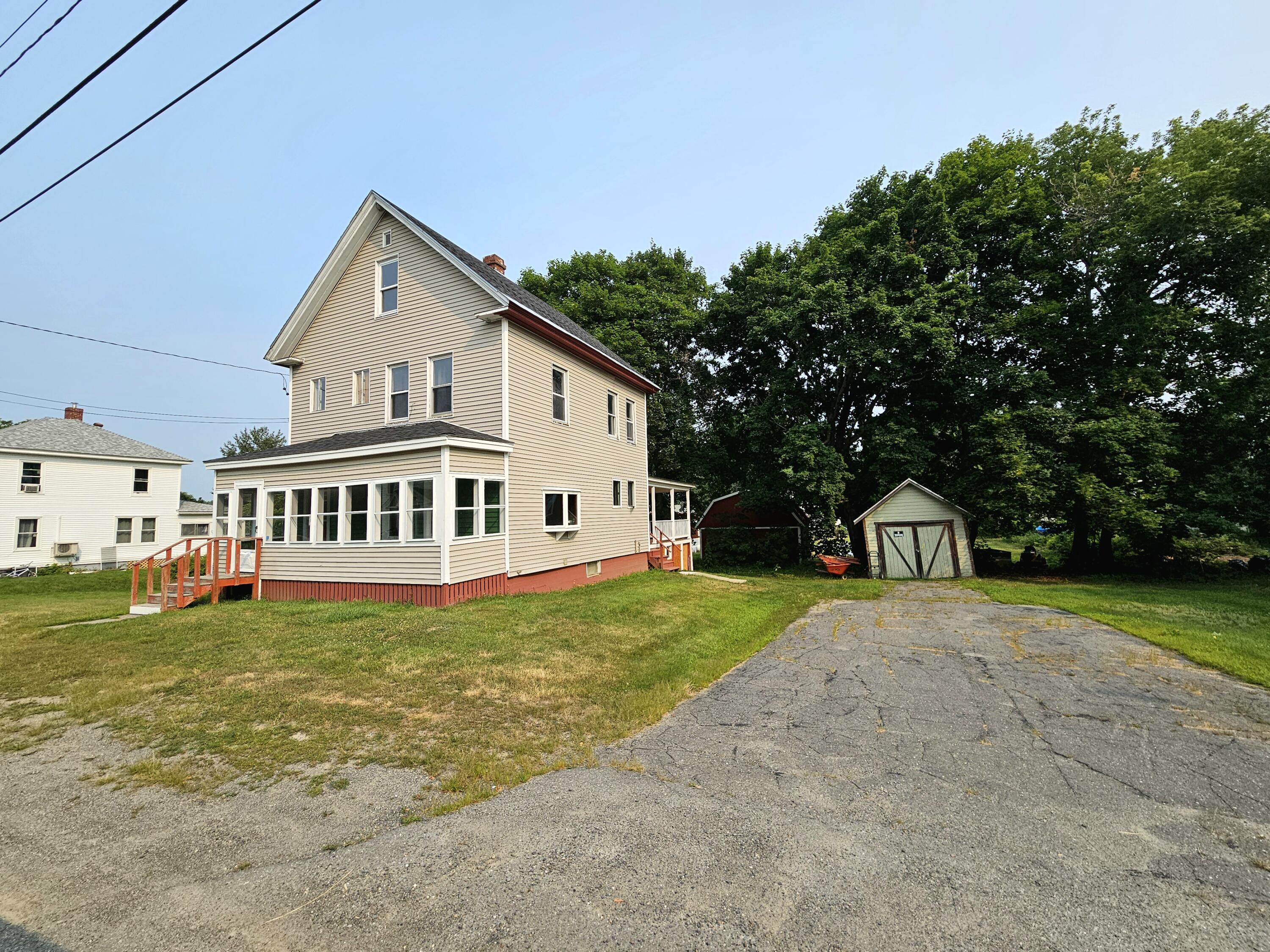 9 Albert Street Milo, ME 04463 - Photo 1 of 26 1000005329