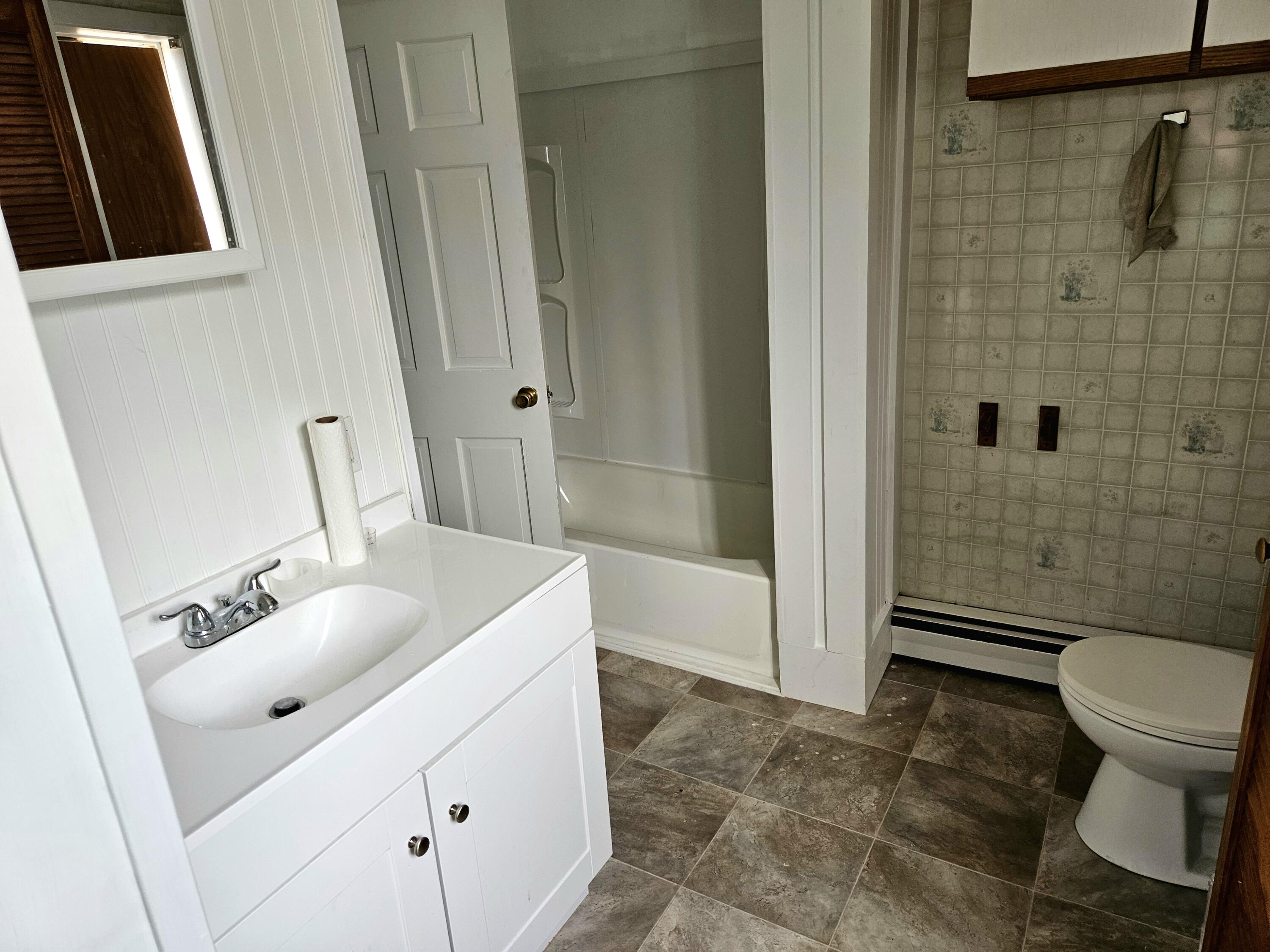 9 Albert Street Milo, ME 04463 - Photo 12 of 26 1000005348