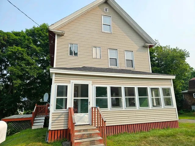 $135,000 | 9 Albert Street, Milo, ME 04463
