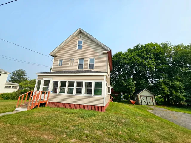 $135,000 | 9 Albert Street, Milo, ME 04463