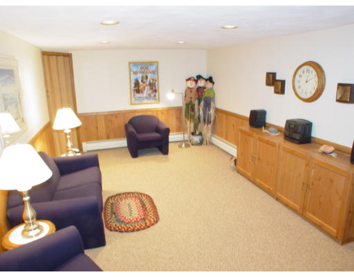 129 Rattlesnake Hill Road Andover, MA 01810 - Photo 10 of 11