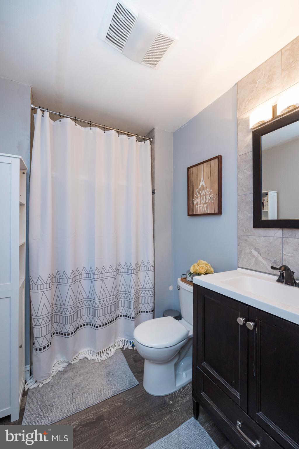 1207 Woodmere Road Pottstown, PA 19464 - Photo 21 of 48 Upper Level Main Bathroom 1