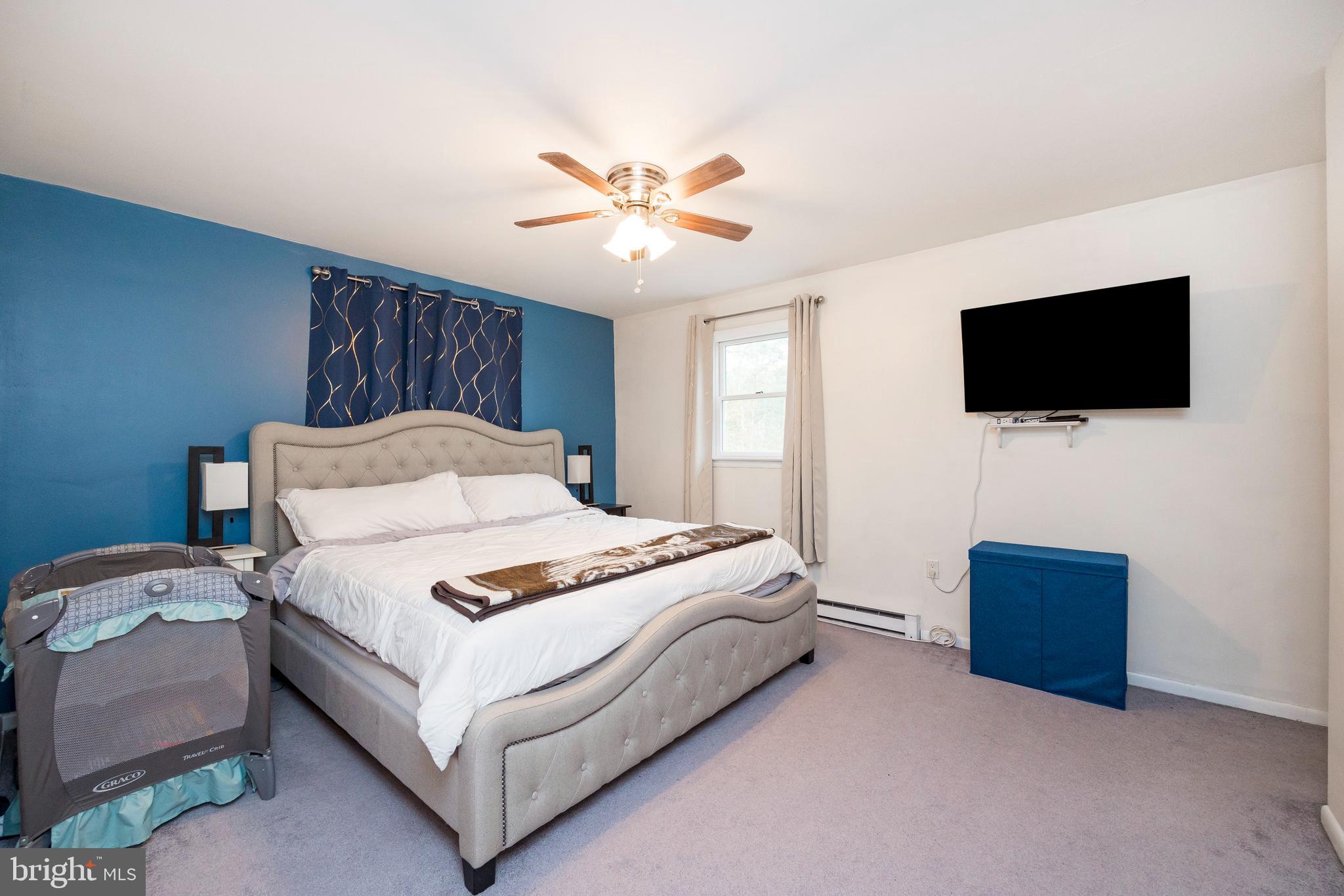 1207 Woodmere Road Pottstown, PA 19464 - Photo 23 of 48 Upper Level Main Bedroom