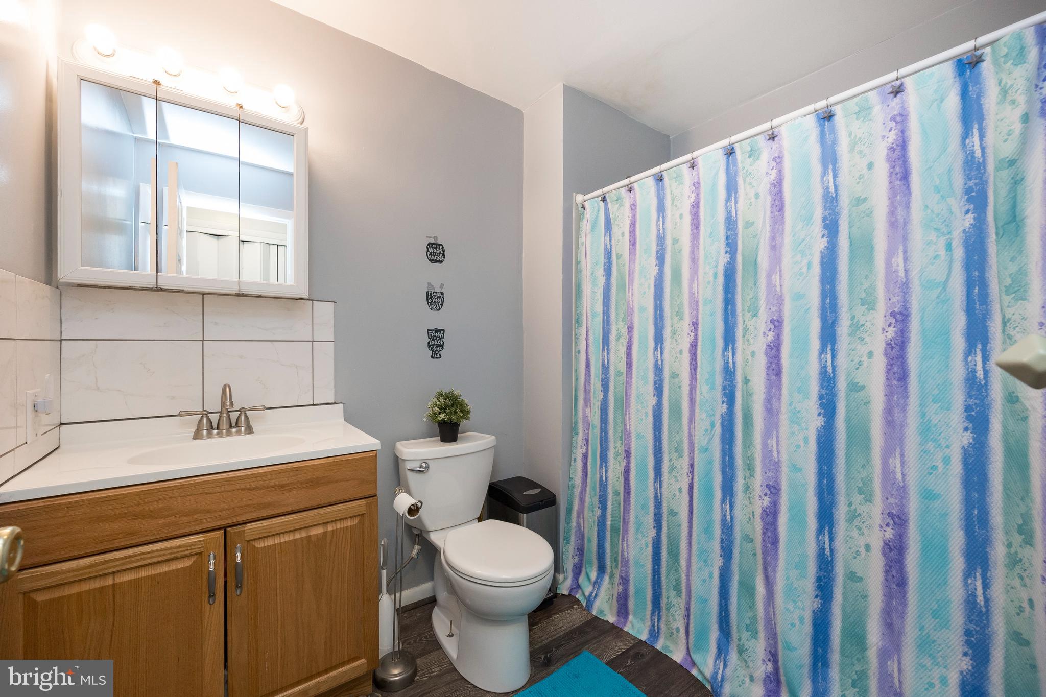 1207 Woodmere Road Pottstown, PA 19464 - Photo 30 of 48 Upper Level Bathroom 2