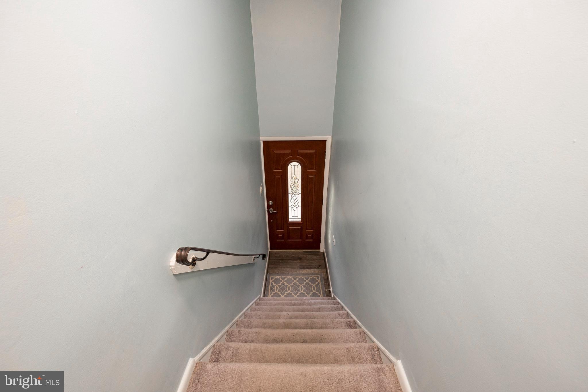 1207 Woodmere Road Pottstown, PA 19464 - Photo 31 of 48 Upper Level Entrance