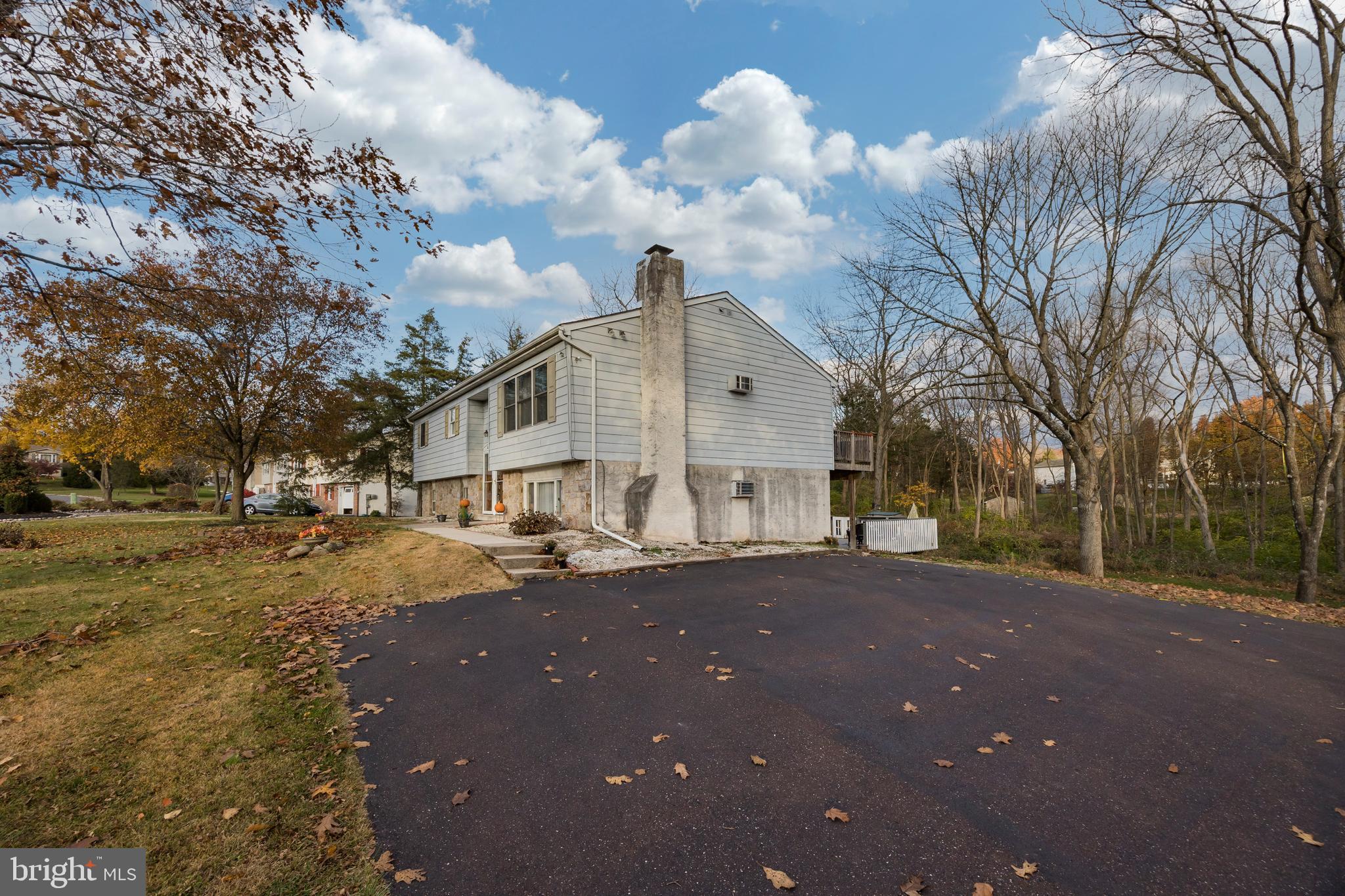 1207 Woodmere Road Pottstown, PA 19464 - Photo 42 of 48 Exterior Driveway