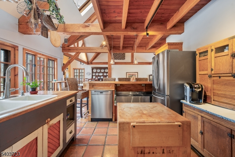 39 Dreahook Road Somerville, NJ 08876 - Photo 14 of 38