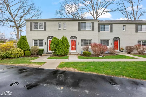 $250,000 | 716 Graefield Court, Birmingham, MI 48009