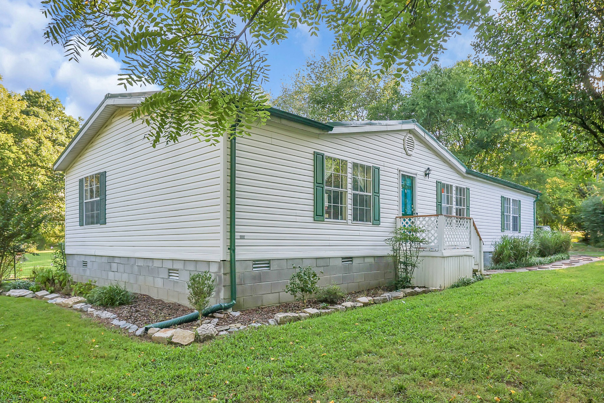 1241 Quarry Road Mount Juliet, TN 37122 - Photo 10 of 29 a front view of house with yard and green space