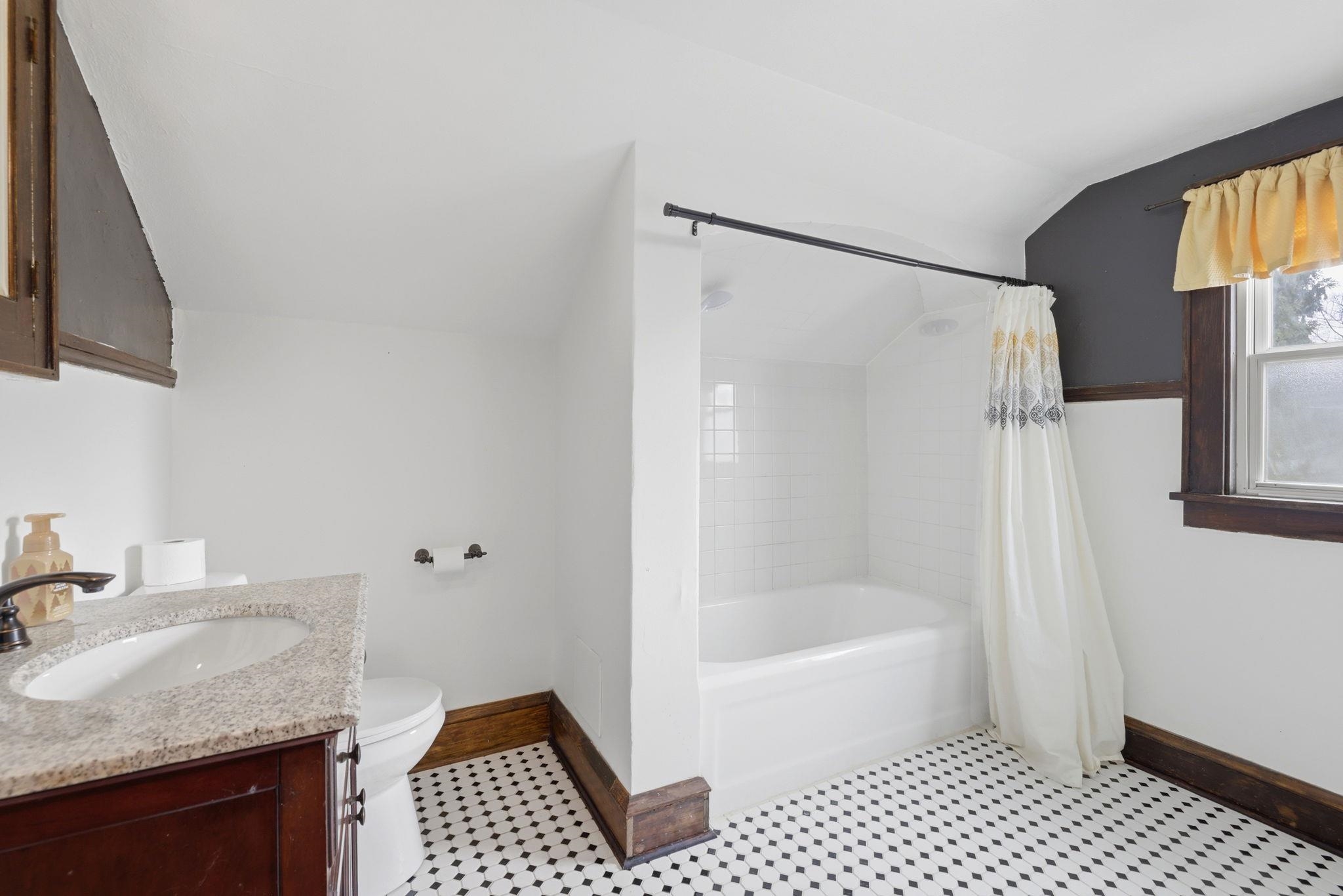 1904 North Alvin Street Appleton, WI 54911 - Photo 32 of 56