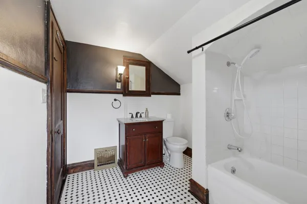 $280,000 | 1904 North Alvin Street, Appleton, WI 54911