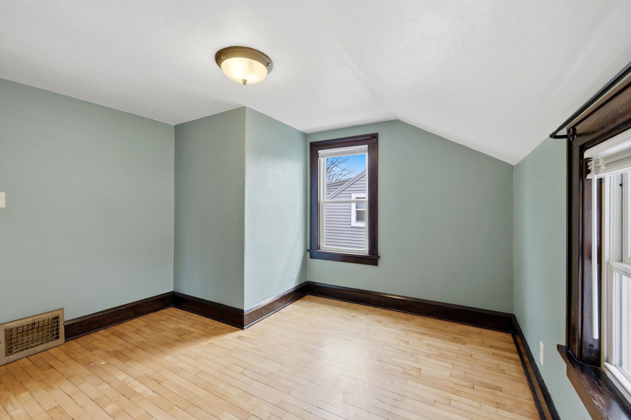 1904 North Alvin Street Appleton, WI 54911 - Photo 38 of 56