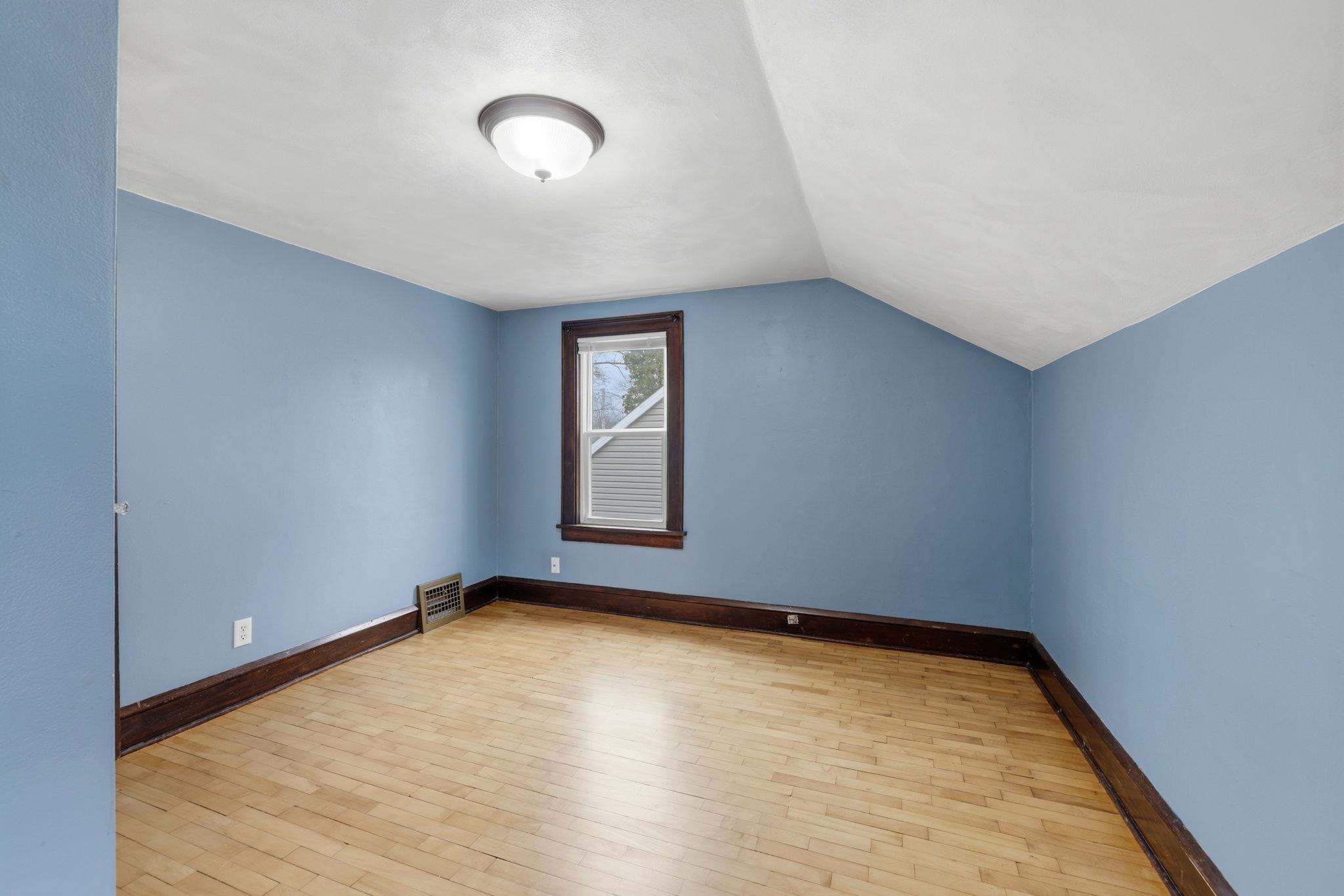 1904 North Alvin Street Appleton, WI 54911 - Photo 41 of 56