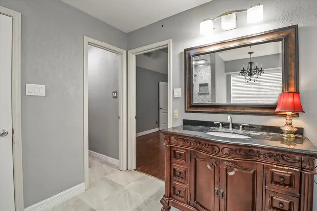 $329,900 | 37 North Erik Drive, Angleton, TX 77515