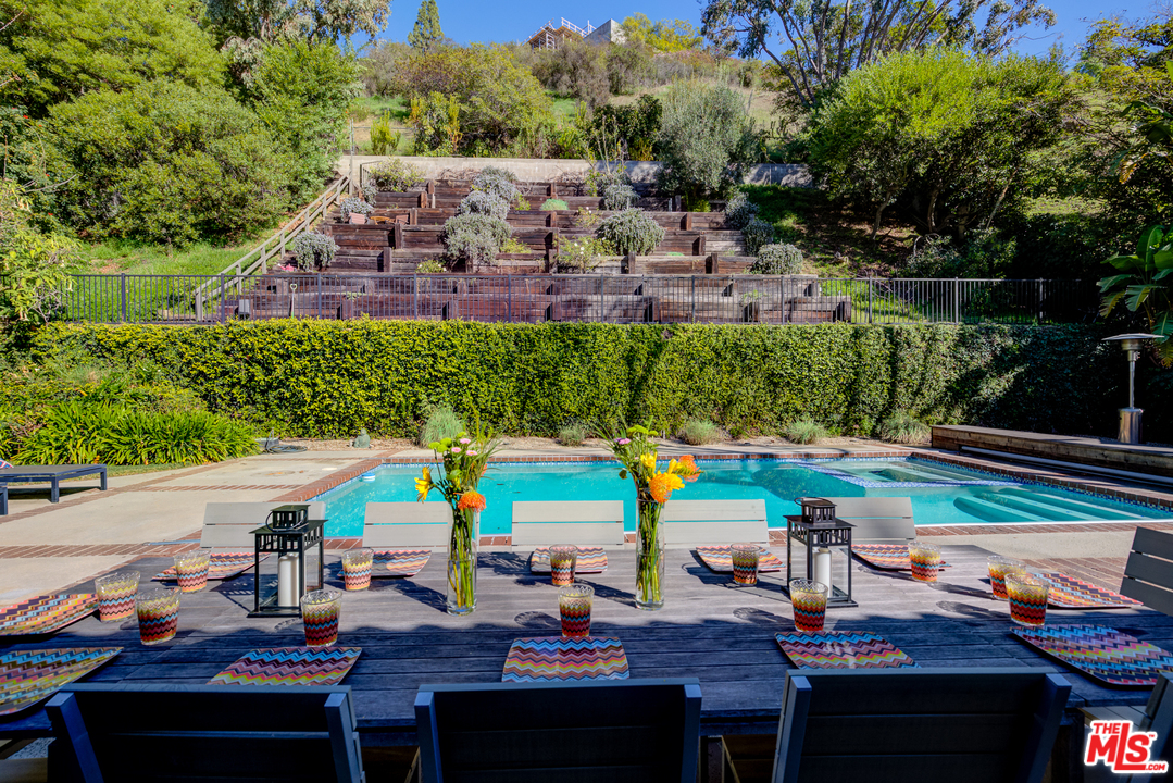 1000 Chantilly Road Los Angeles, CA 90077 - Photo 15 of 28