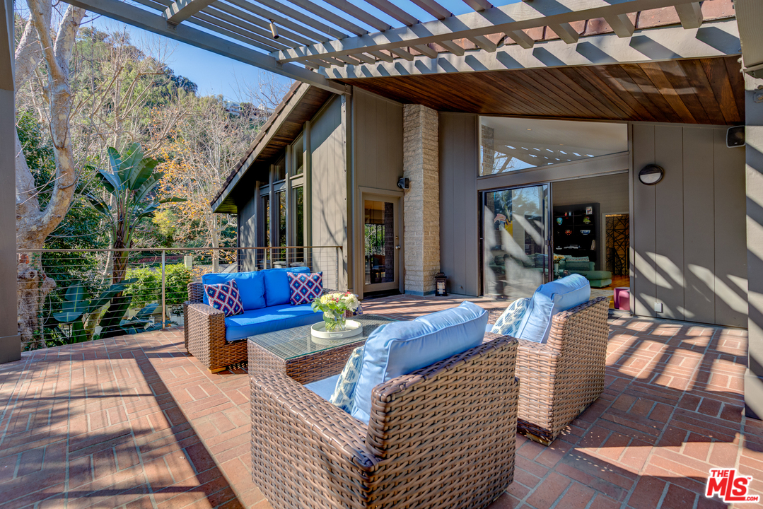 1000 Chantilly Road Los Angeles, CA 90077 - Photo 19 of 28
