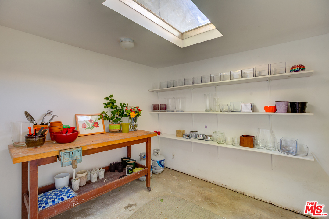 1000 Chantilly Road Los Angeles, CA 90077 - Photo 20 of 28