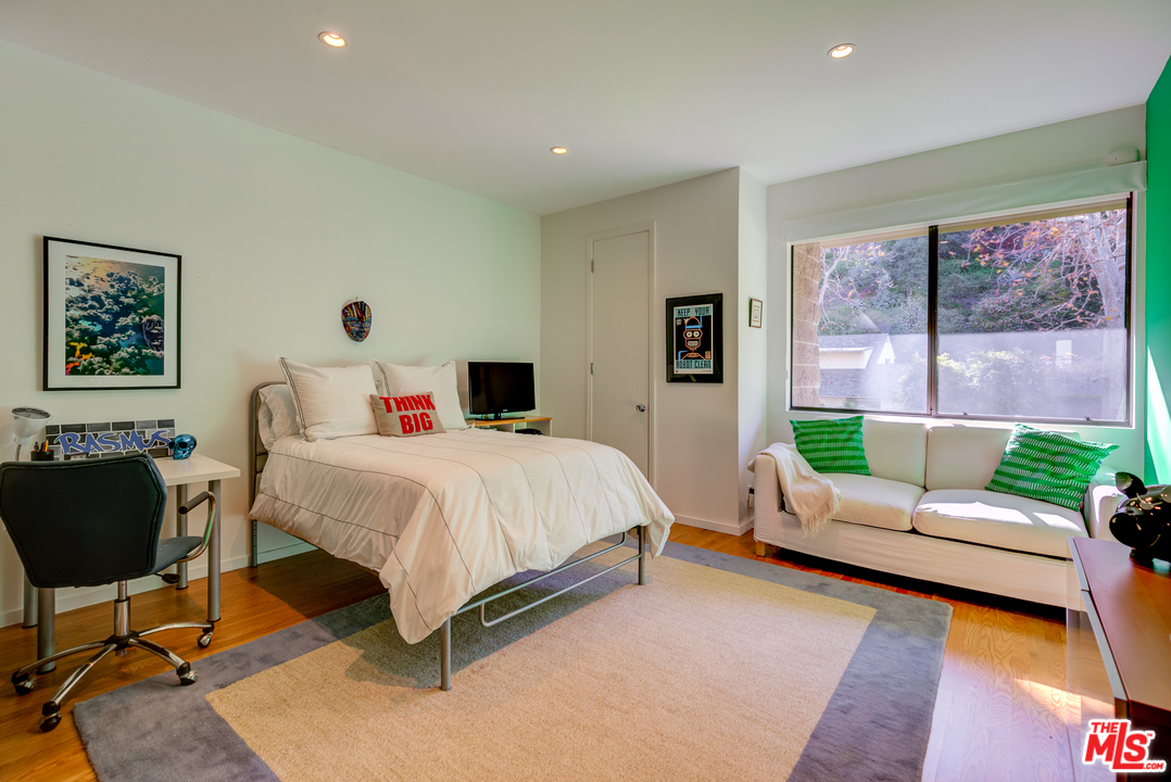 1000 Chantilly Road Los Angeles, CA 90077 - Photo 21 of 28
