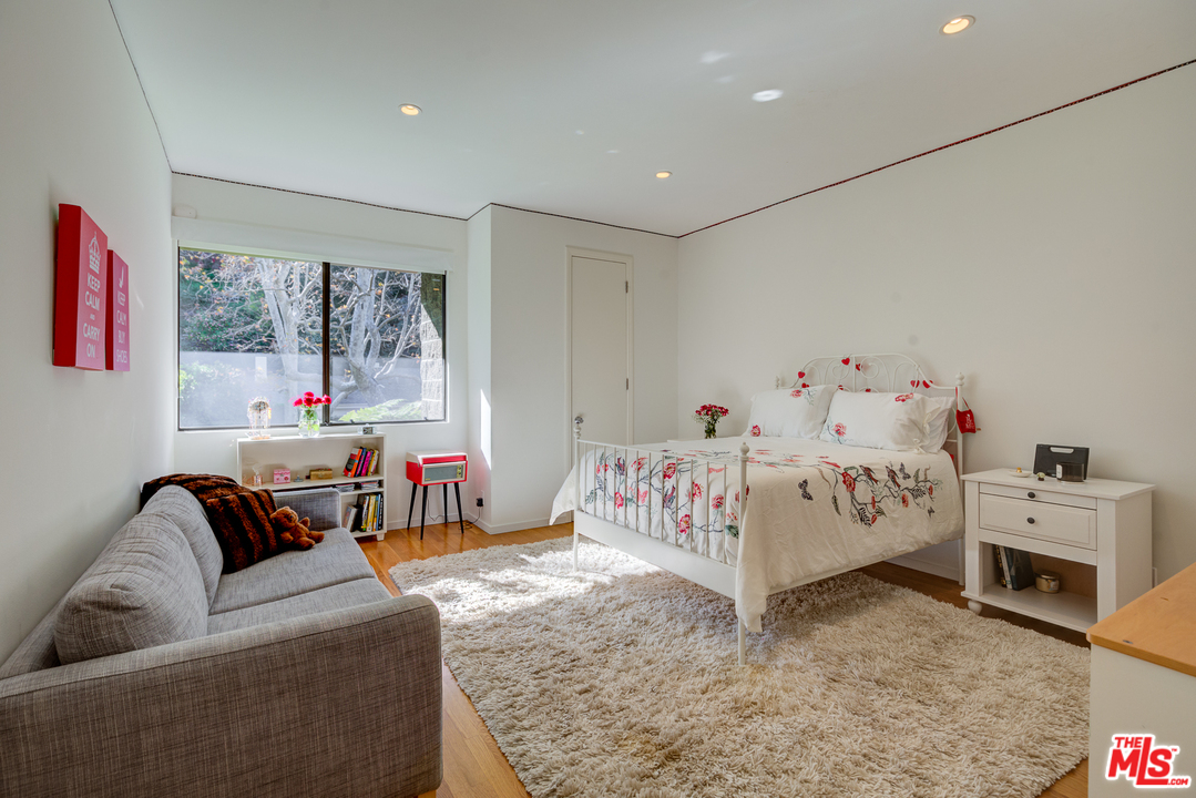 1000 Chantilly Road Los Angeles, CA 90077 - Photo 23 of 28