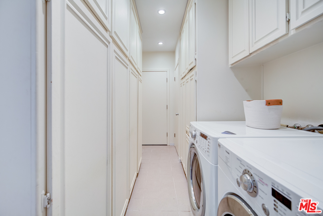 1000 Chantilly Road Los Angeles, CA 90077 - Photo 27 of 28