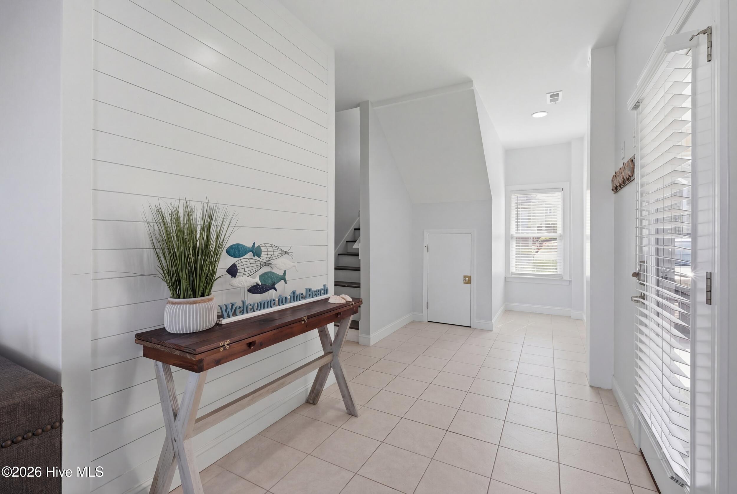 926 Observation Lane Topsail Beach, NC 28445 - Photo 7 of 75 13_foyer