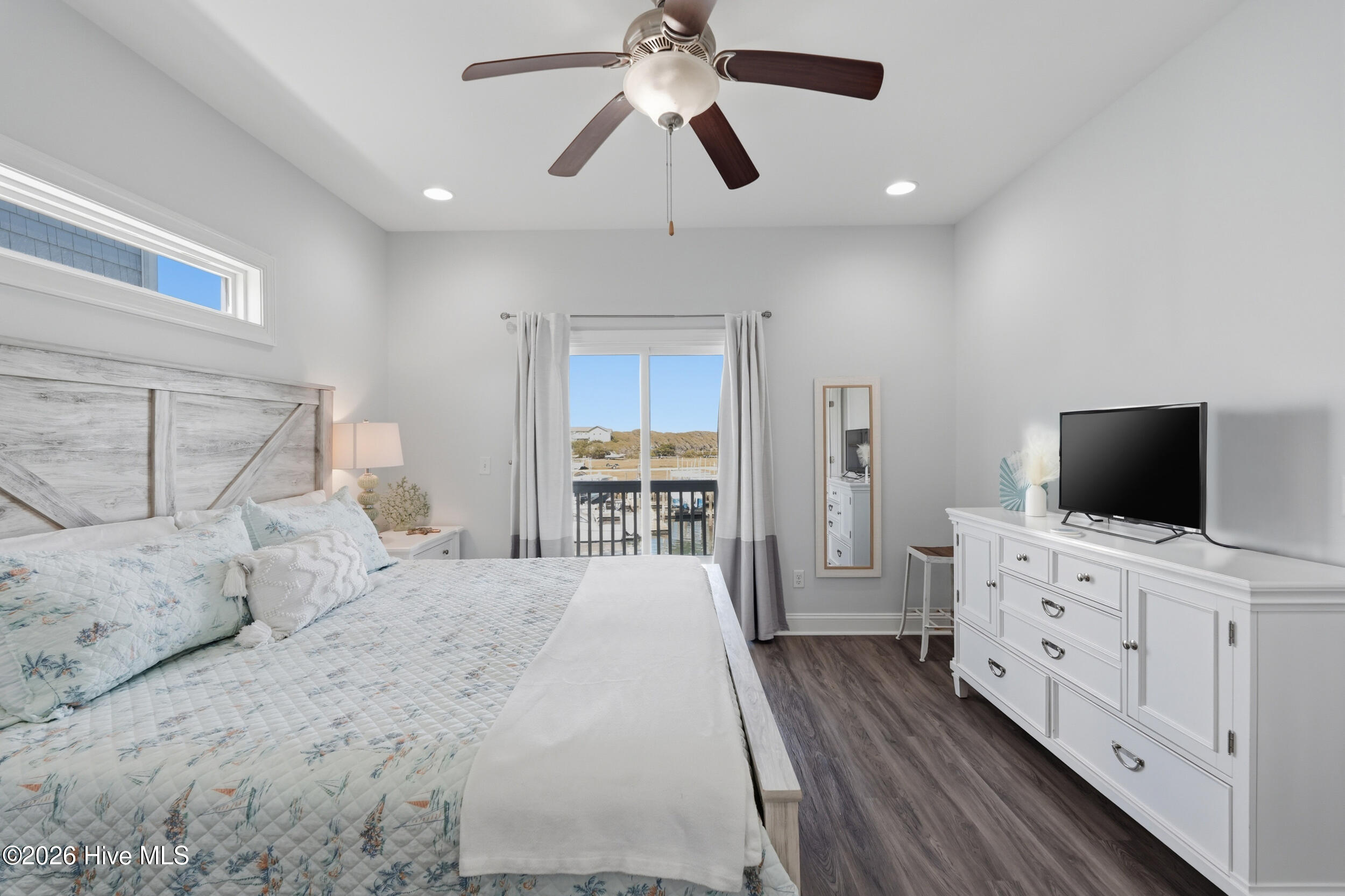 926 Observation Lane Topsail Beach, NC 28445 - Photo 12 of 75 29_primary bedroom