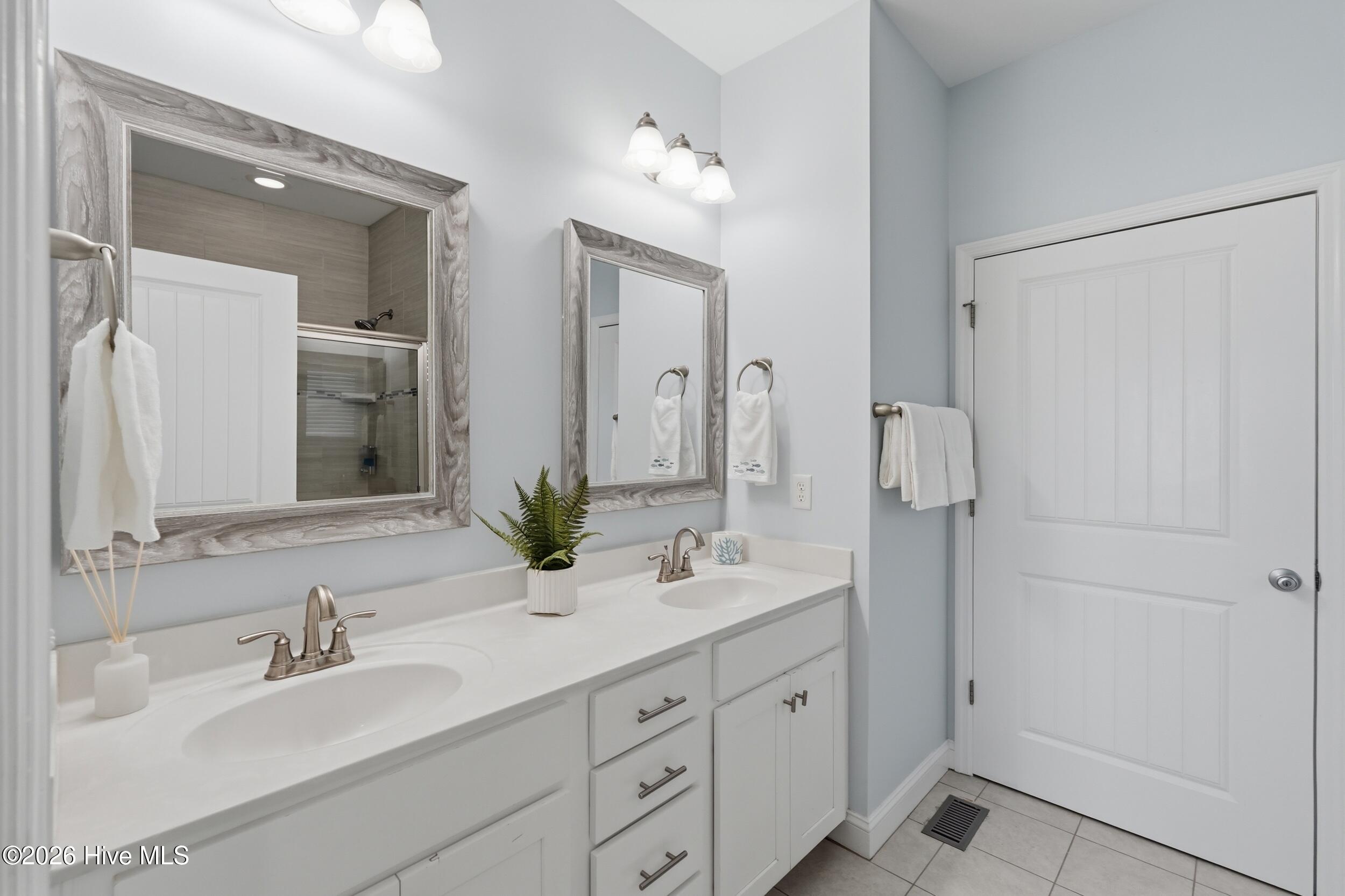 926 Observation Lane Topsail Beach, NC 28445 - Photo 15 of 75 35_primary bathroom