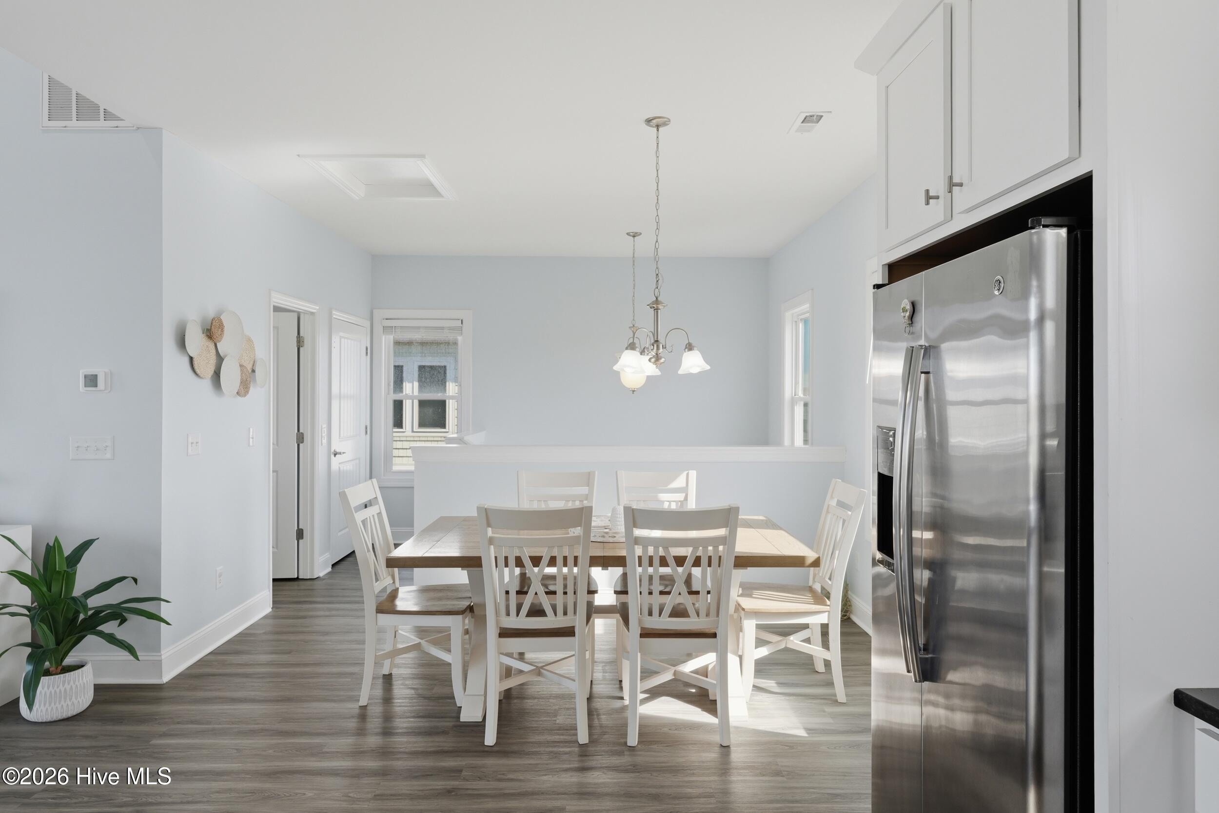 926 Observation Lane Topsail Beach, NC 28445 - Photo 29 of 75 45_dining