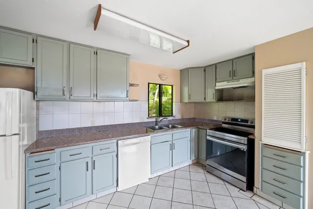 $1,495,000 | 500 A Mikioi Place, Kihei, HI 96753