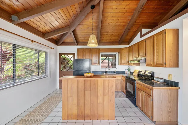 $1,495,000 | 500 A Mikioi Place, Kihei, HI 96753