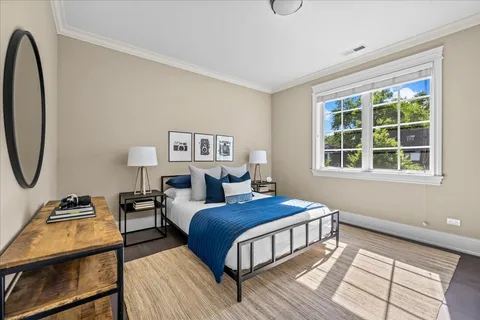 $2,150,000 | 122 17th Street, Wilmette, IL 60091