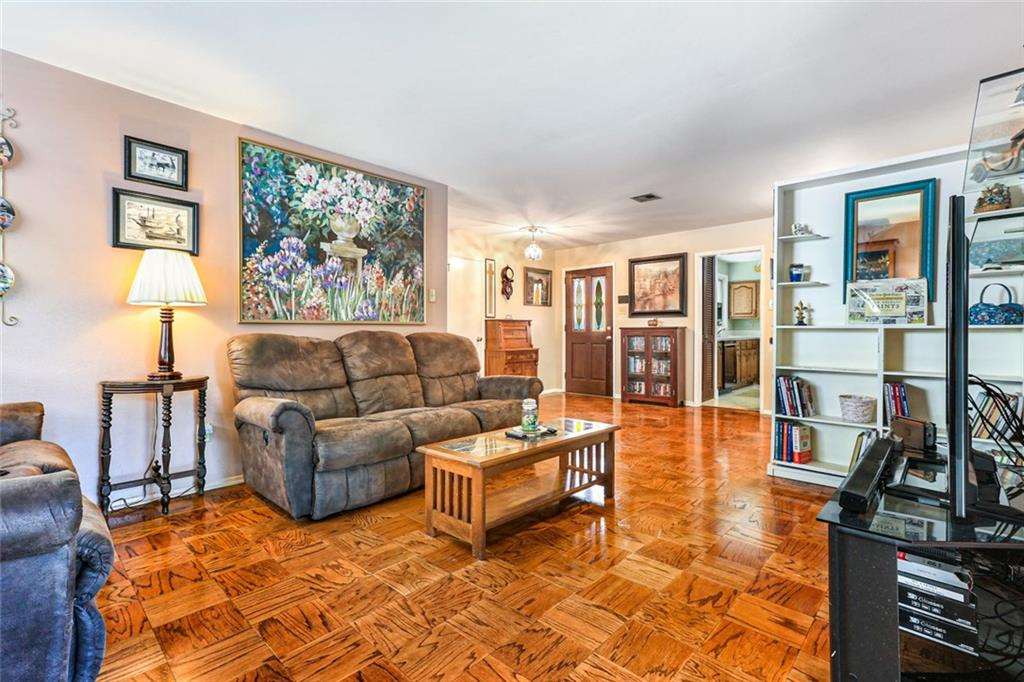 6409 Ruth Street Metairie, LA 70003 - Photo 3 of 20 Gallery Image 3