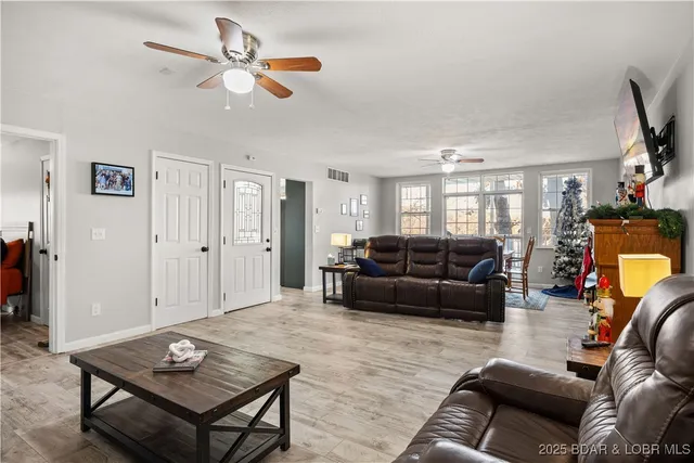 $649,900 | 21 Jonathan Ct Lake, Lake Ozark, MO 65049