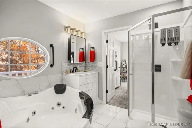 $649,900 | 21 Jonathan Ct Lake, Lake Ozark, MO 65049