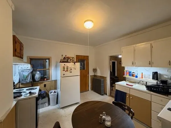 $110,900 | 761 Western Avenue, Berlin, NH 03570