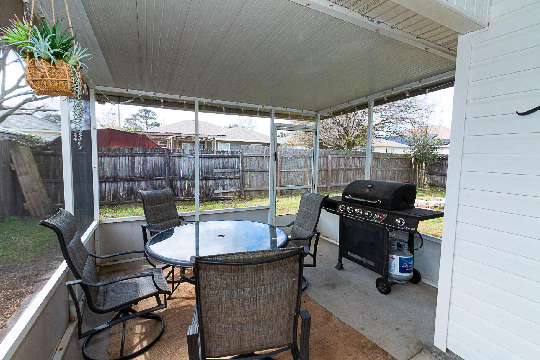 46 Stowe Road Mary Esther, FL 32569 - Photo 33 of 38 46 Stowe Rd Mary Esther FL - 033