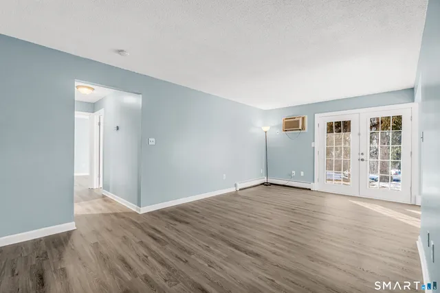 $169,900 | 131 Woodland Drive, Unit 131, Cromwell, CT 06416