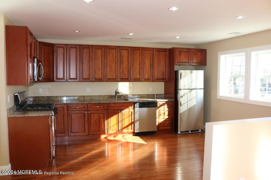 256 Mantoloking Road, Unit 3A Brick, NJ 08723 - Photo 6 of 11 20200810183510273968000000-o