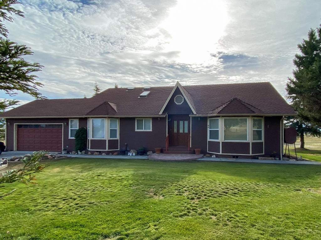 6400 Shelley Road Montague, CA 96064 - Photo 1 of 23 Gallery Image 1