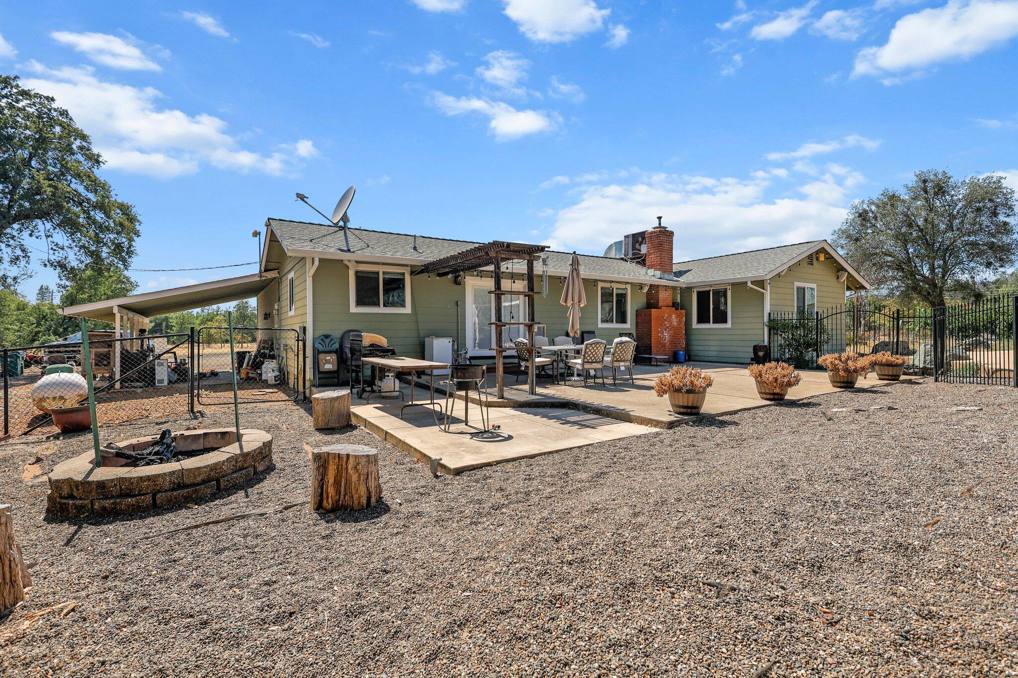 13709 Bear Mountain Road Redding, CA 96003 - Photo 23 of 36 24-web-or-mls-_K3A5055