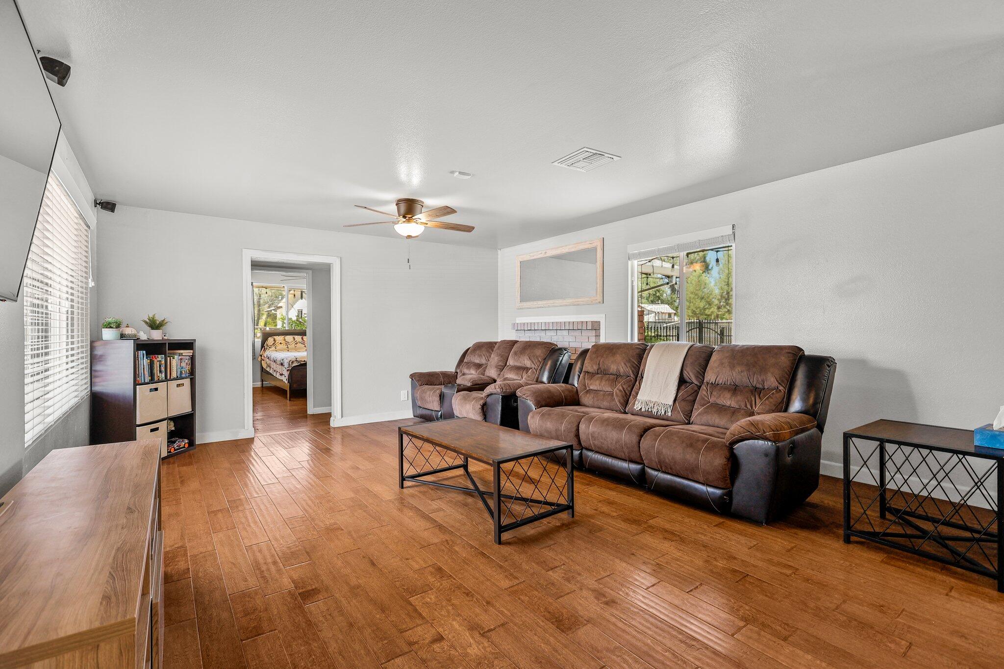 13709 Bear Mountain Road Redding, CA 96003 - Photo 5 of 36 2-web-or-mls-_K3A4871