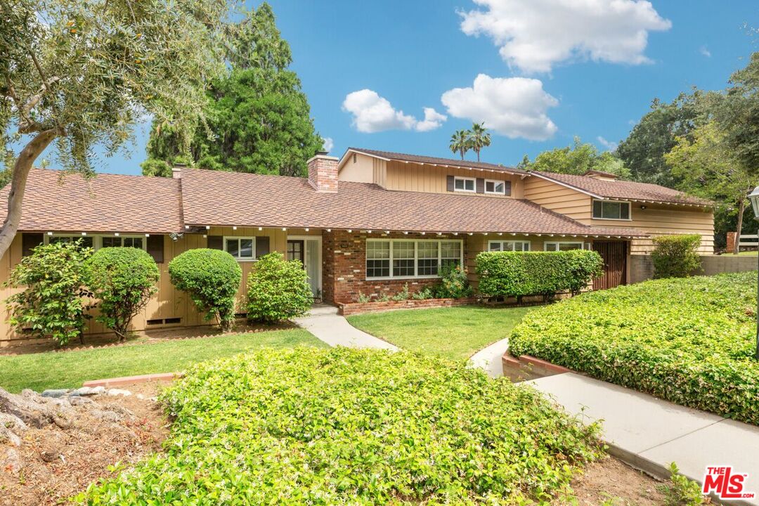 1653 Kinneloa Mesa Road Pasadena, CA 91107 - Photo 1 of 54