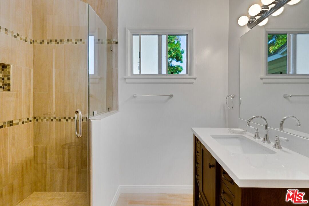 1653 Kinneloa Mesa Road Pasadena, CA 91107 - Photo 16 of 54