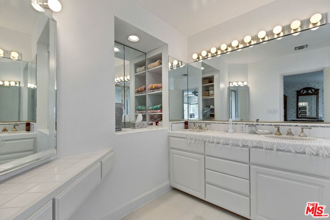 1653 Kinneloa Mesa Road Pasadena, CA 91107 - Photo 22 of 54